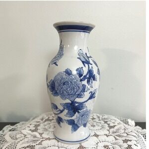 Blue White Porcelain Vase Floral Flower Rose Motif Decorative Home Decor 10.25"T